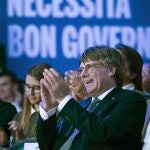 ARGELÈS-SUR-MER (FRANCIA), 25/04/2024.- El expresidente catalán y candidato a la presidencia de la Generalitat, Carles Puigdemont, durante el acto de inicio de campaña electoral de JxCat celebrado este jueves en la localidad francesa de Argelès-sur-Mer. EFE/David Borrat