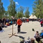 En la feria se están realizando actividades como la cetrería, agility o exhibiciones con perros de caza.