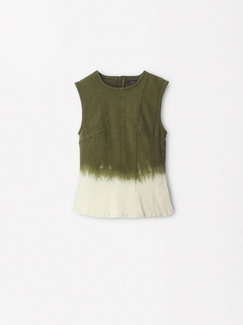 Top tie dye.