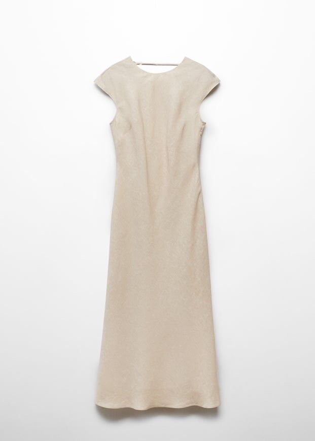 Vestido de lino con espalda descubierta.