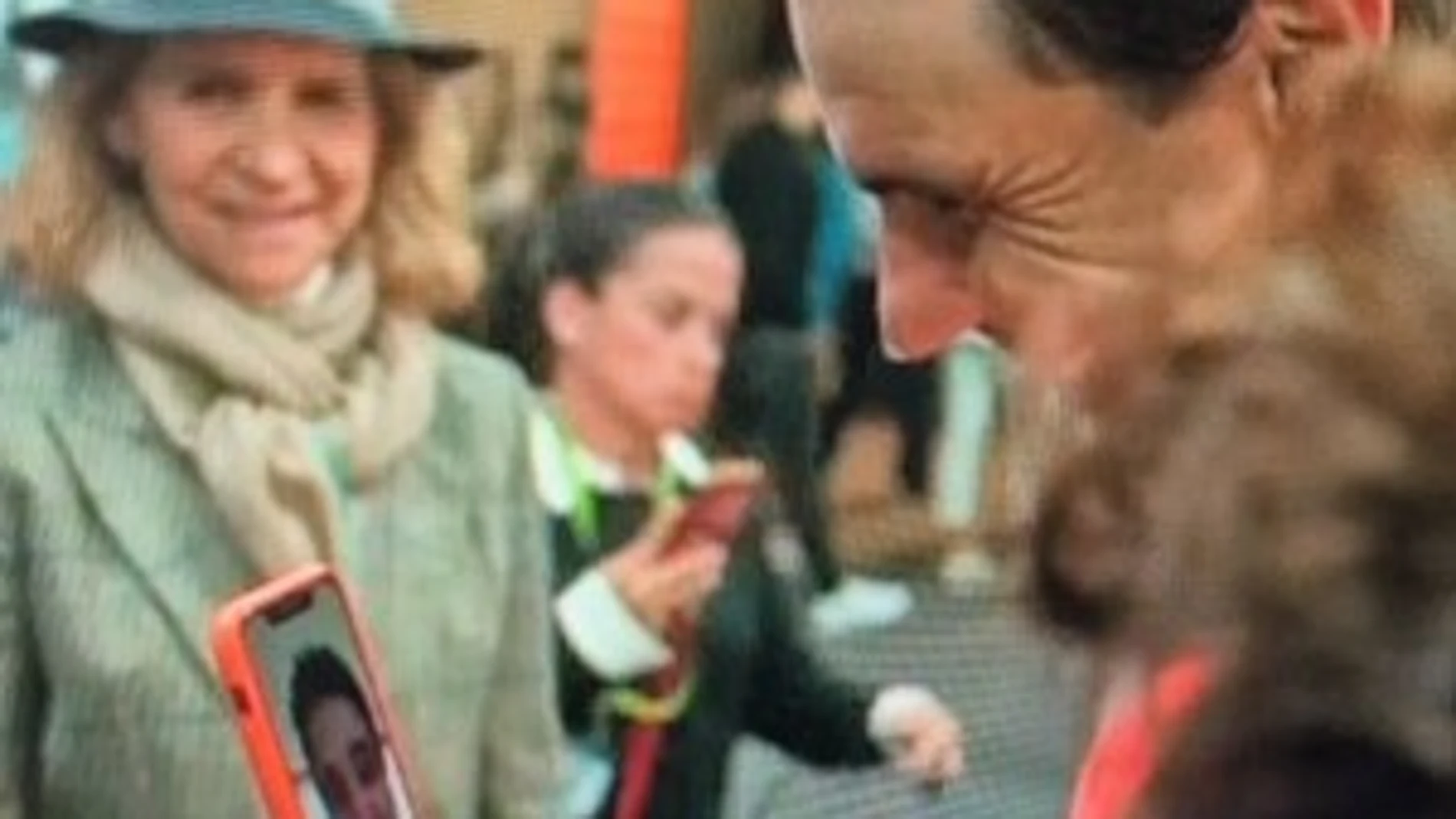 Rafa Nadal hablando con Froilán por teléfono tras ganar en el Mutua Madrid Open