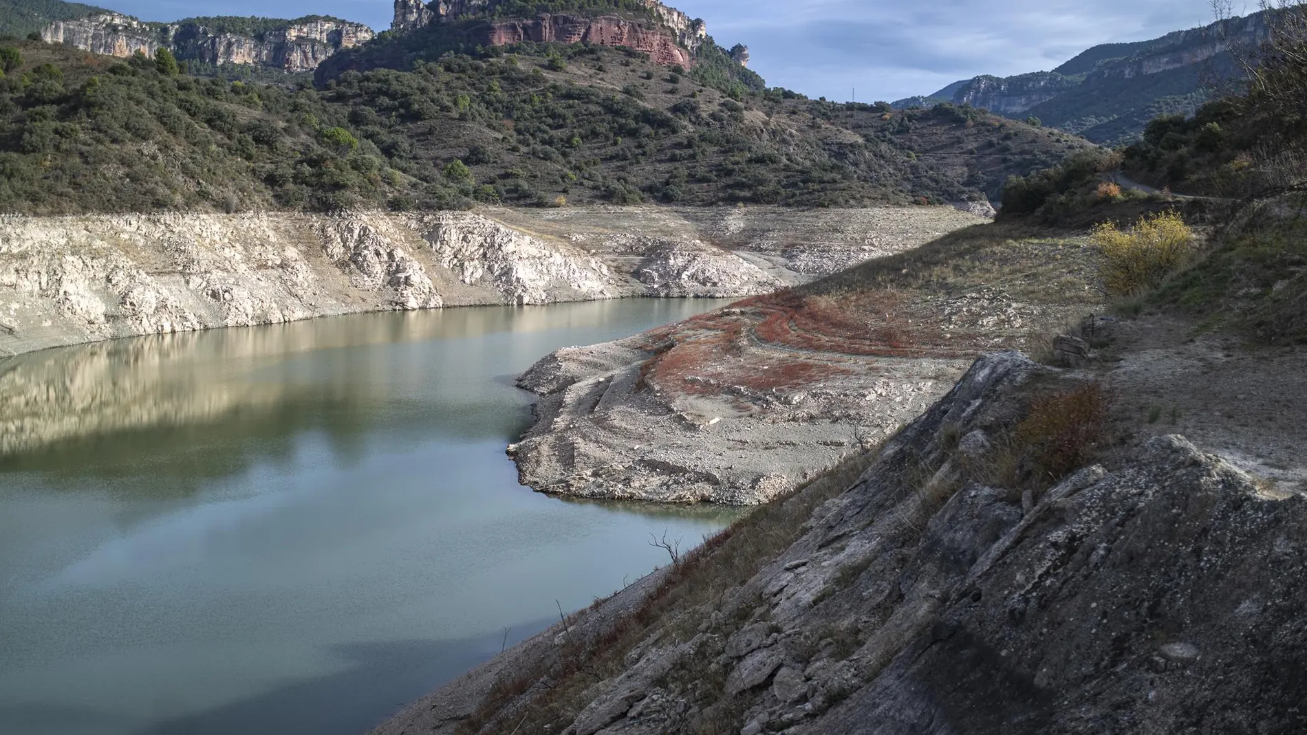 Vista del pantano de Siurana, a 24 de noviembre de 2022, en Barcelona