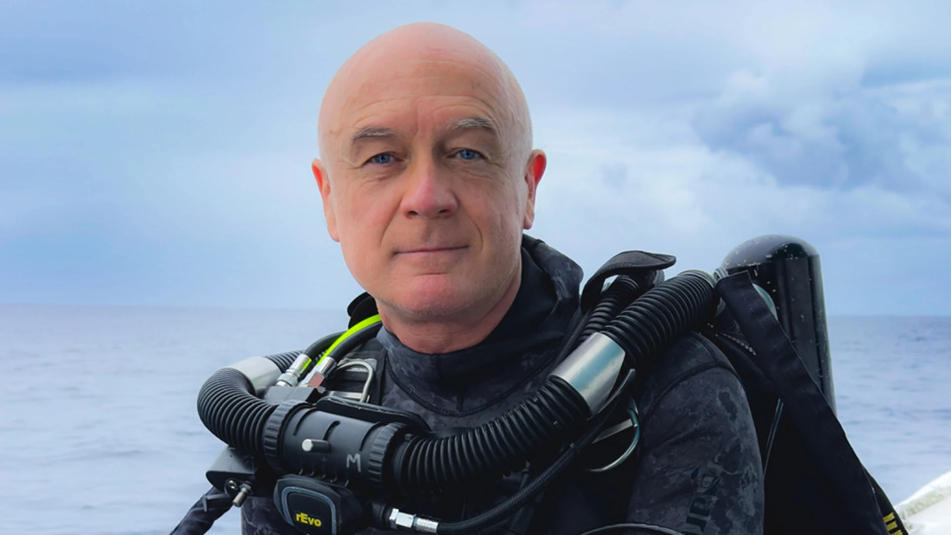 Manu San Félix Biólogo y explorador de National Geographic