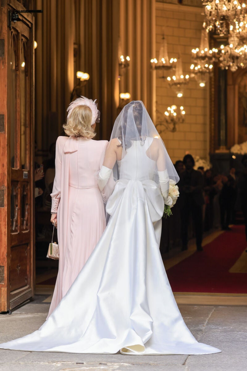 Eugenia Gil Muñoz y su vestido de novia.