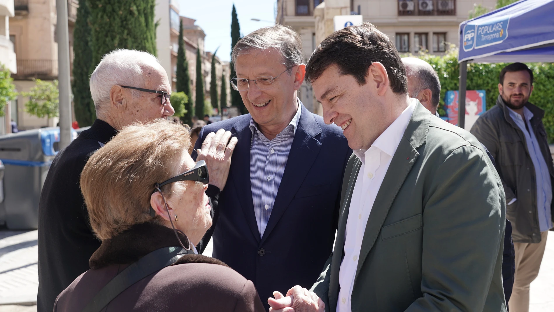 Fernández Mañueco participa en un acto electoral en Tarragona