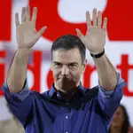 El presidente del Gobierno, Pedro Sánchez, durante un mitin del PSC, a 2 de mayo, en Sant Boi de Llobregat, Barcelona