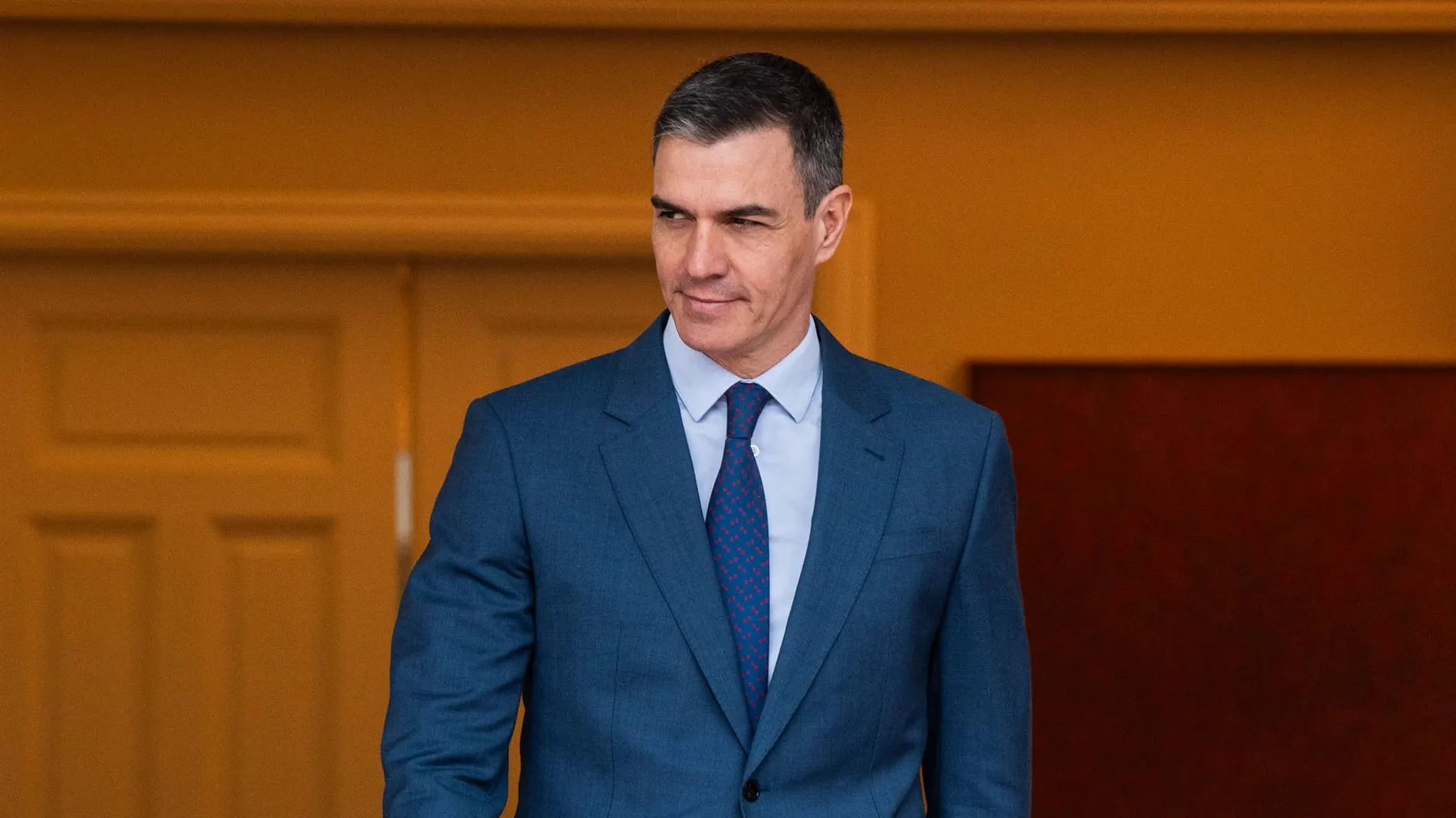 Fútbol.- Pedro Sánchez felicita al Real Madrid tras proclamarse campeón de Liga