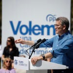 Feijóo arropa a candidatos del PPC en Salou (Tarragona)