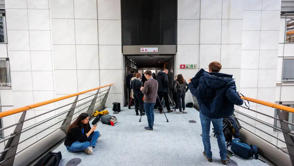 Investigators search the offices of AfD politician Krah in the EU parliament