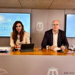 Los portavoces del Gobierno Local, Ana Poquet y Manuel Villar, hoy en rueda de prensa en Alicante