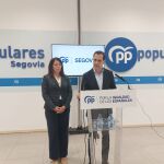 Los parlamentarios populares de Segovia, María Cuesta y Pablo Pérez