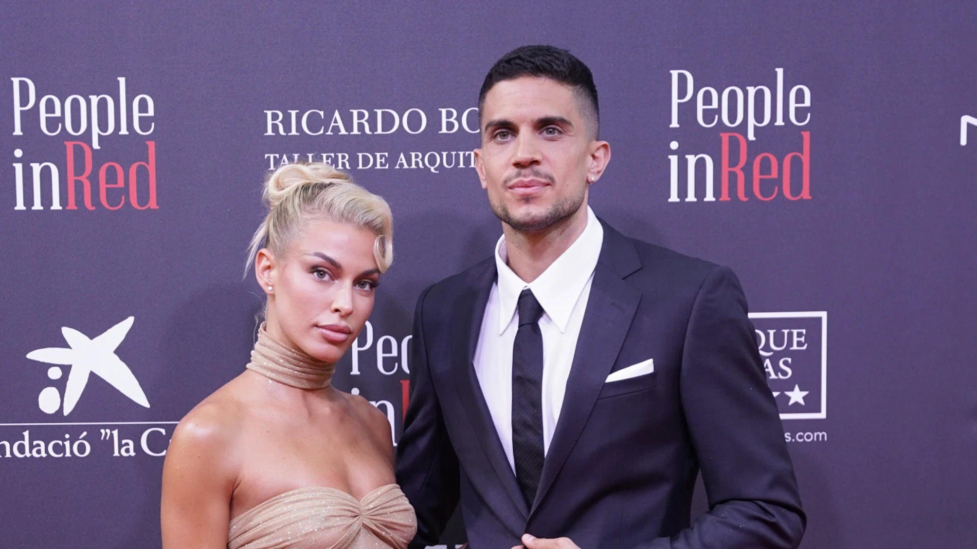 Marc Bartra y Jessica Goicoechea, puro derroche de amor en la Gala People In Red