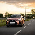 Lexus UX 300h: más potencia total y mayor confort al volante
