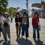 Turistas extranjeros por el centro de Madrid