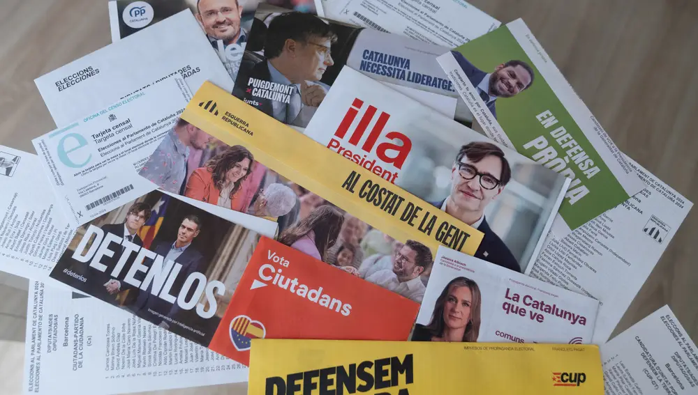 Papeletas de voto para las elecciones catalanas del 12M