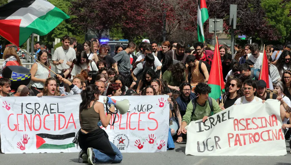 Universitarios de Granada se manifiestan por la ruptura de relaciones con Israel