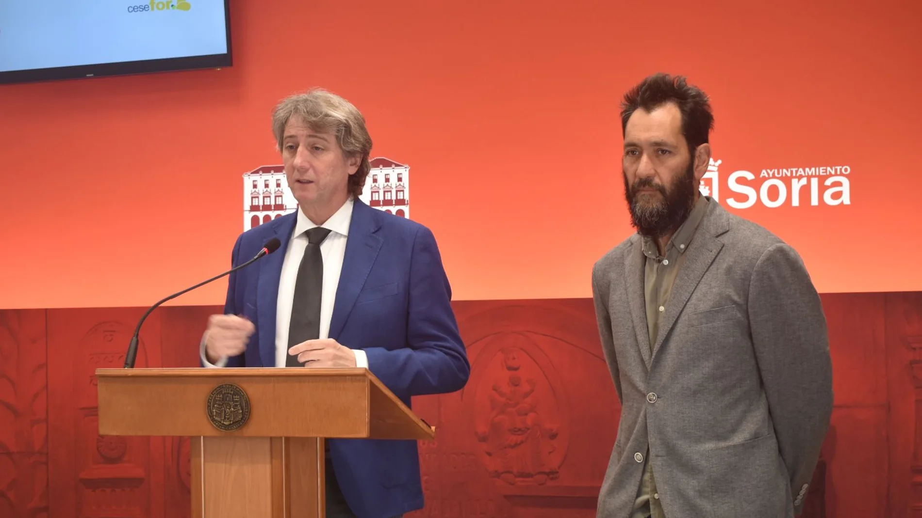 El alcalde de Soria, Carlos Martínez y el director de la Fundación Cesefor, Pablo Sabín