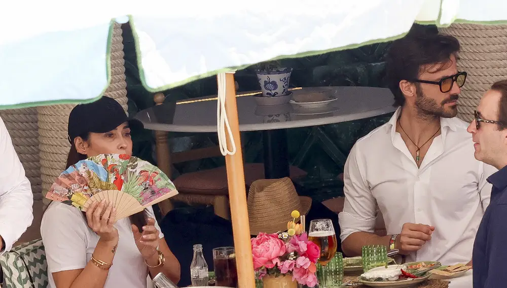 Vicky Martín Berrocal y Enrique Solís en Marbella