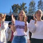 La vicepresidenta segunda y líder de Sumar, Yolanda Díaz, la candidata de los Comuns a presidir la Generalitat, Jéssica Albiach, y la exalcaldesa de Barcelona y líder de BComú Ada Colau