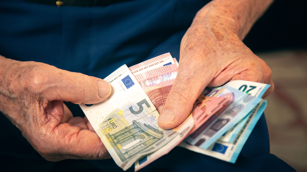 Confiar en ChatGPT sale caro: un jubilado pierde su pensión de 800 euros al mes