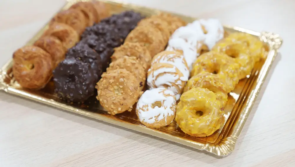 Taller para aprender a hacer rosquillas en ASEMPAS. David Jar