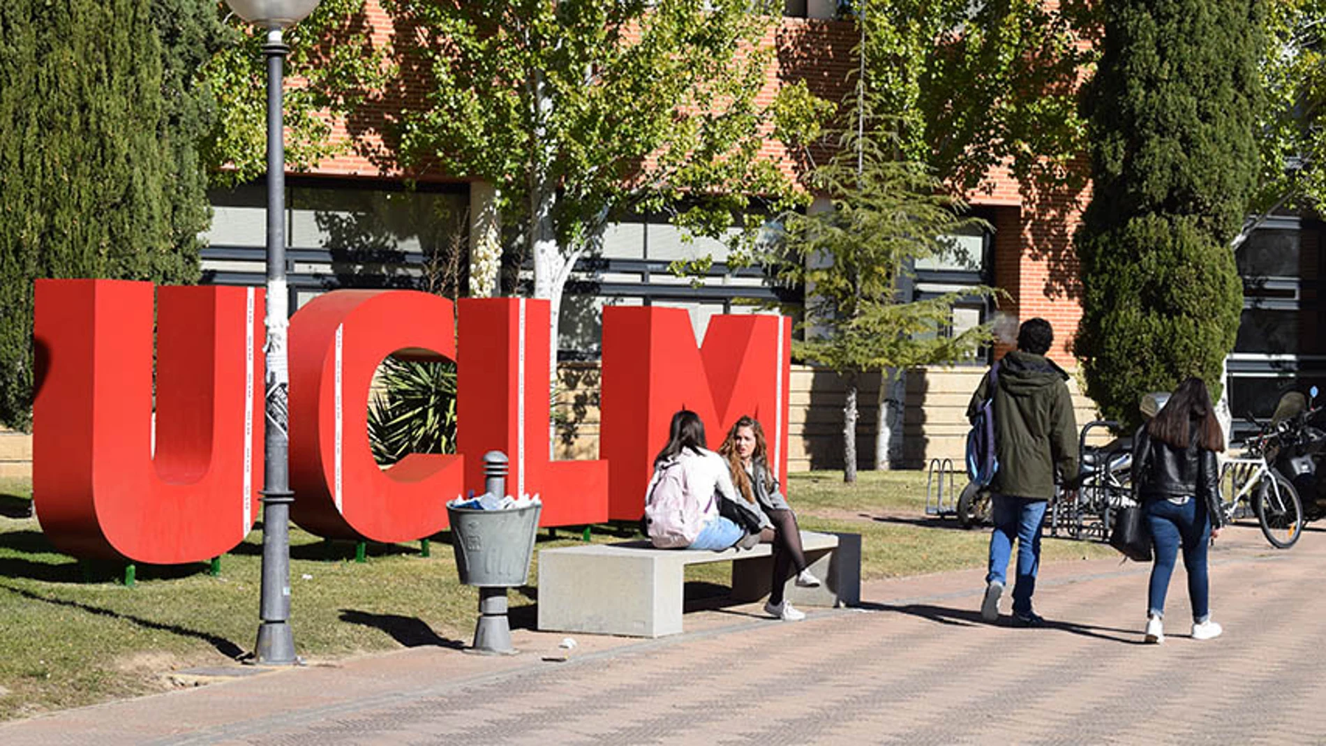 Imagen en un campus de la UCLM