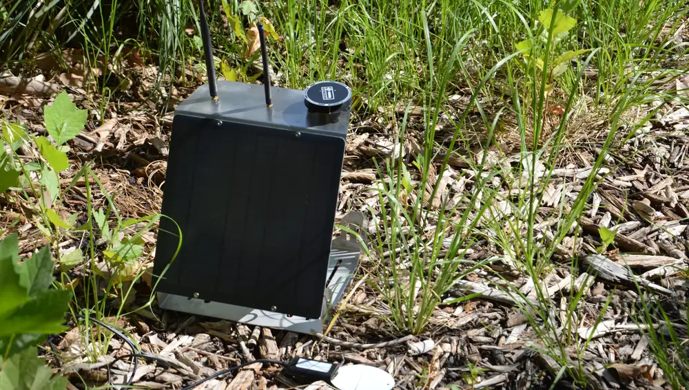 Minisatélite de la empesa FOSSA que mejora la conectividad en las zonas ailadas