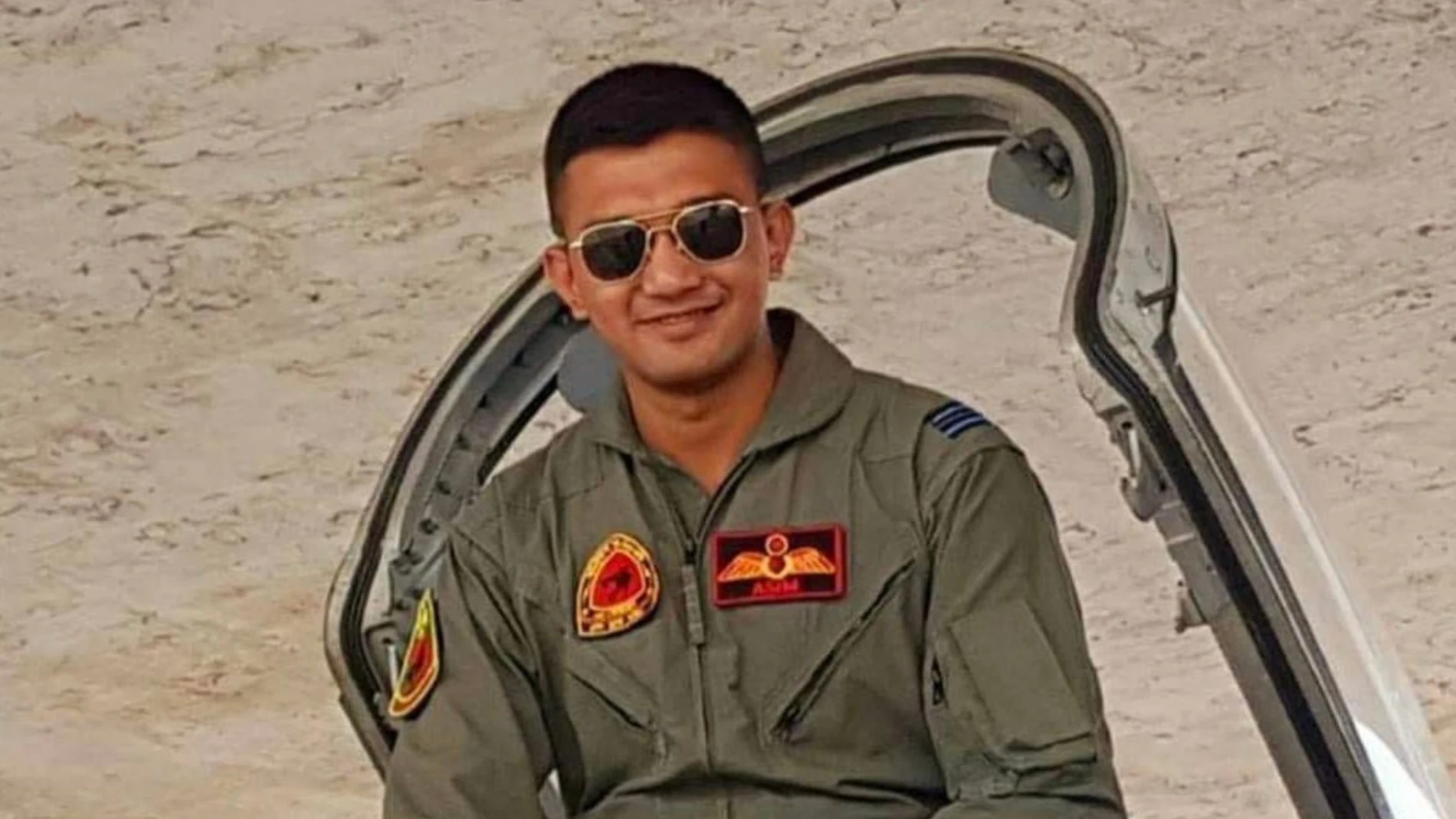 Muere un piloto después de intentar realizar una maniobra de 'Top Gun'
