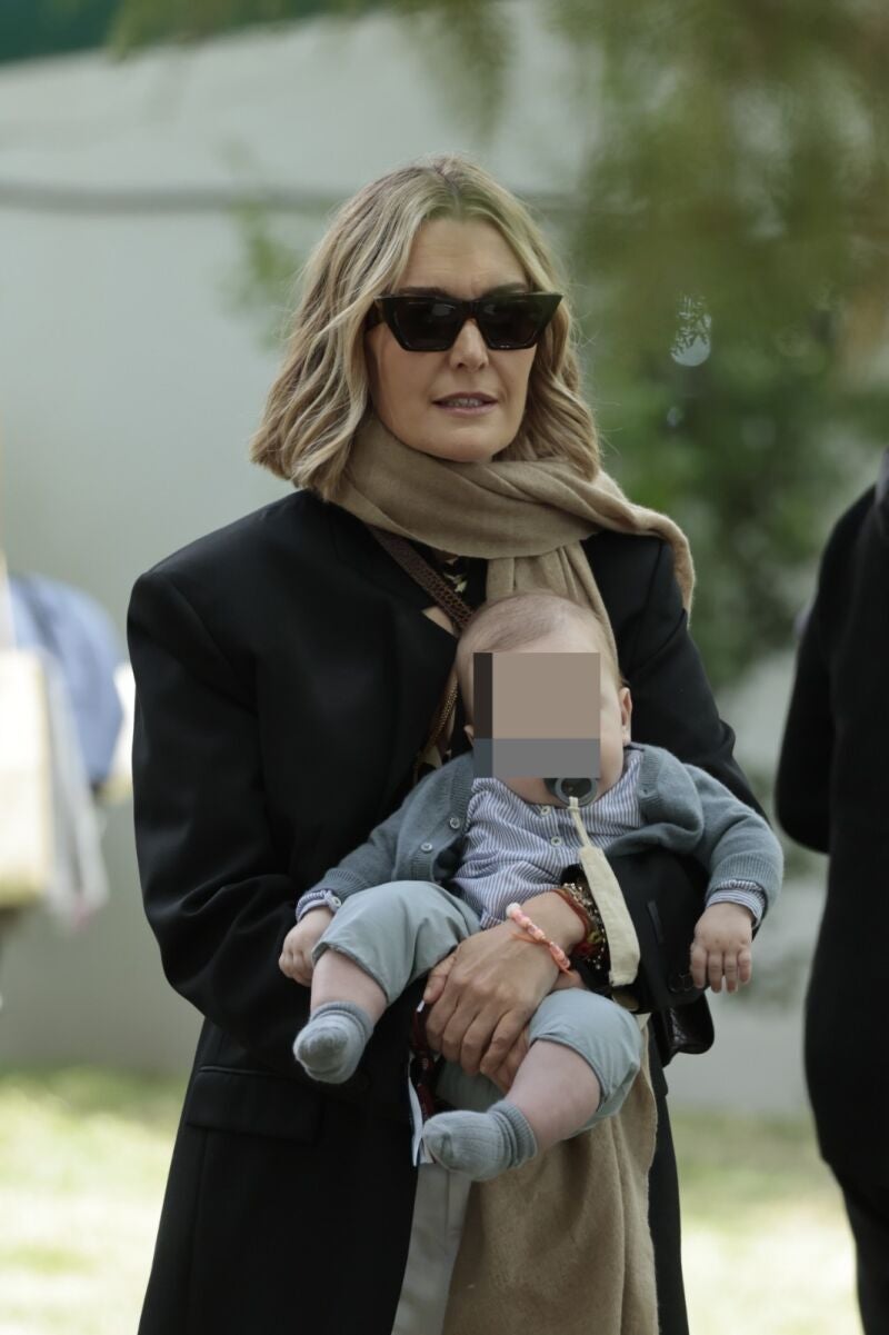 Marta Ortega con su hijo pequeño en el Club de Campo de Madrid