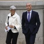 Rubiales ha acudido a la Audiencia ha recoger la citación de juicio oral por agresión sexual