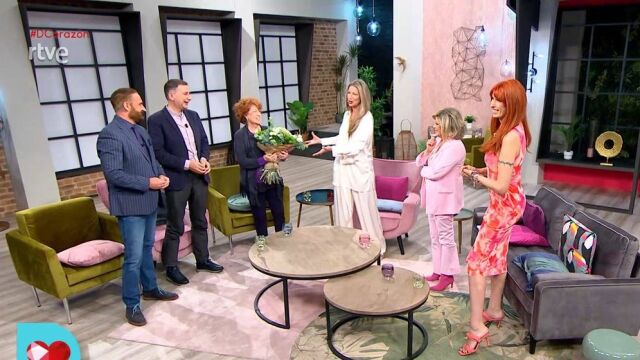 Rosa Villacastín es despedida por sus compañeros de 'D corazón'