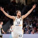 Sergio Rodríguez celebra uno de sus últimos triples con el Real Madrid