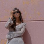 Sara Carbonero con vestido y alpargatas. 