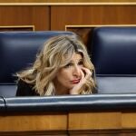 La vicepresidenta segunda del Gobierno y líder de Sumar, Yolanda Díaz, asiste al pleno del Congreso de los Diputados celebrado este miércoles. 