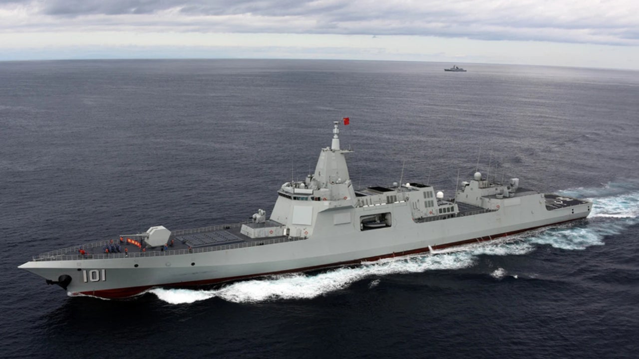 Tensión en Asia: buques occidentales y un portaaviones chino coinciden en el estrecho de Taiwán
