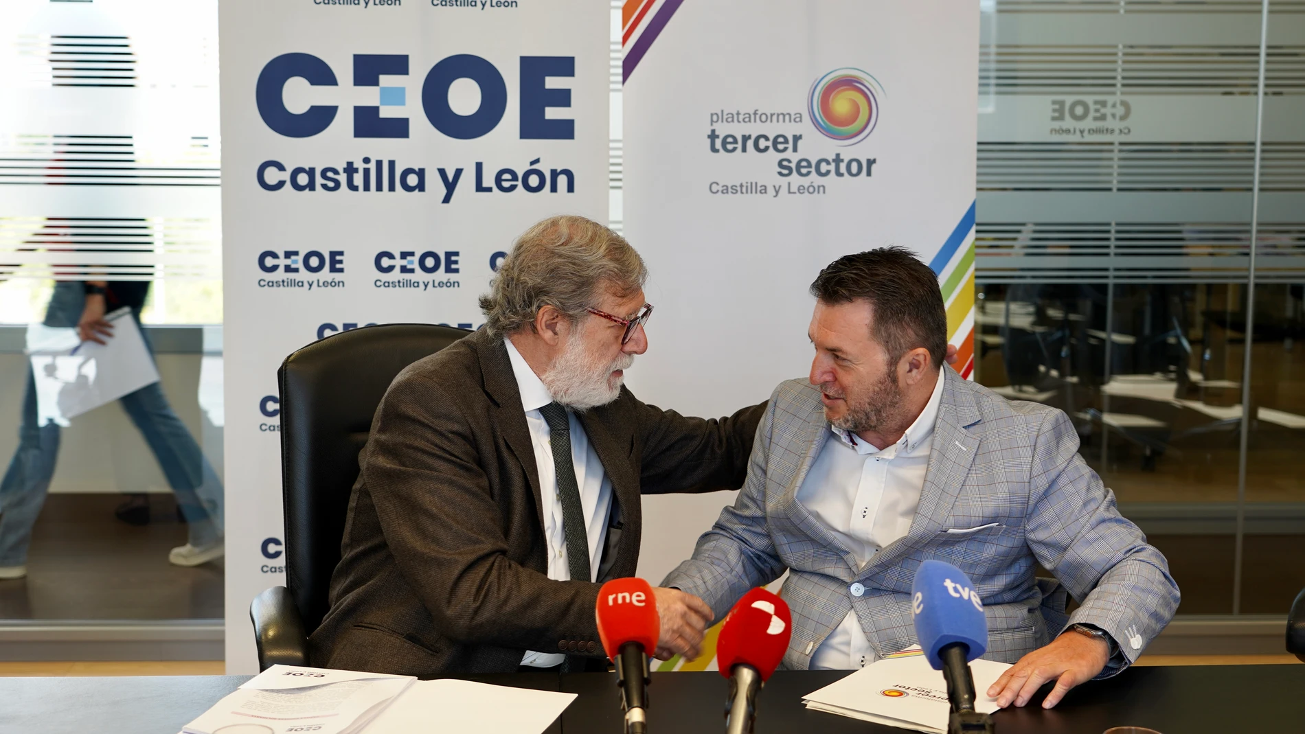 Santiago Aparicio y Francisco Sardón durante la rueda de prensa