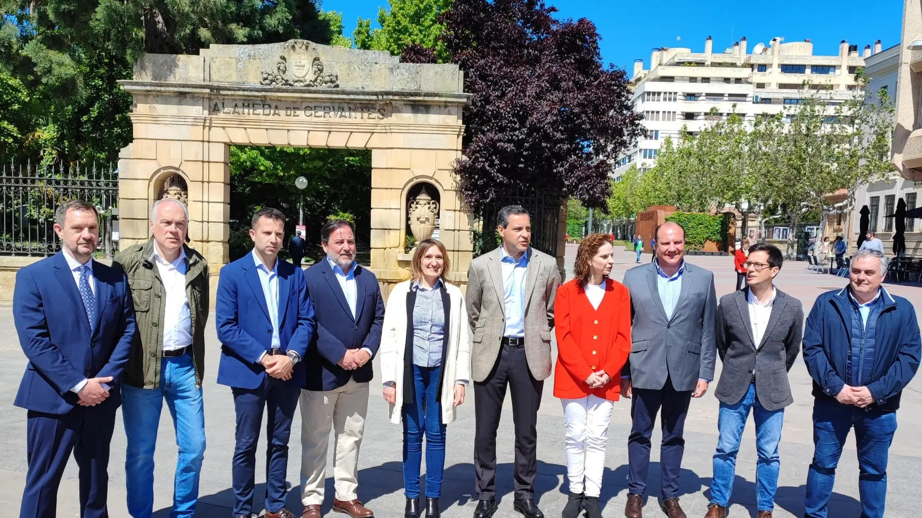 Raúl de la Hoz junto a Rocío Lucas en el acto celebrado en Soria
