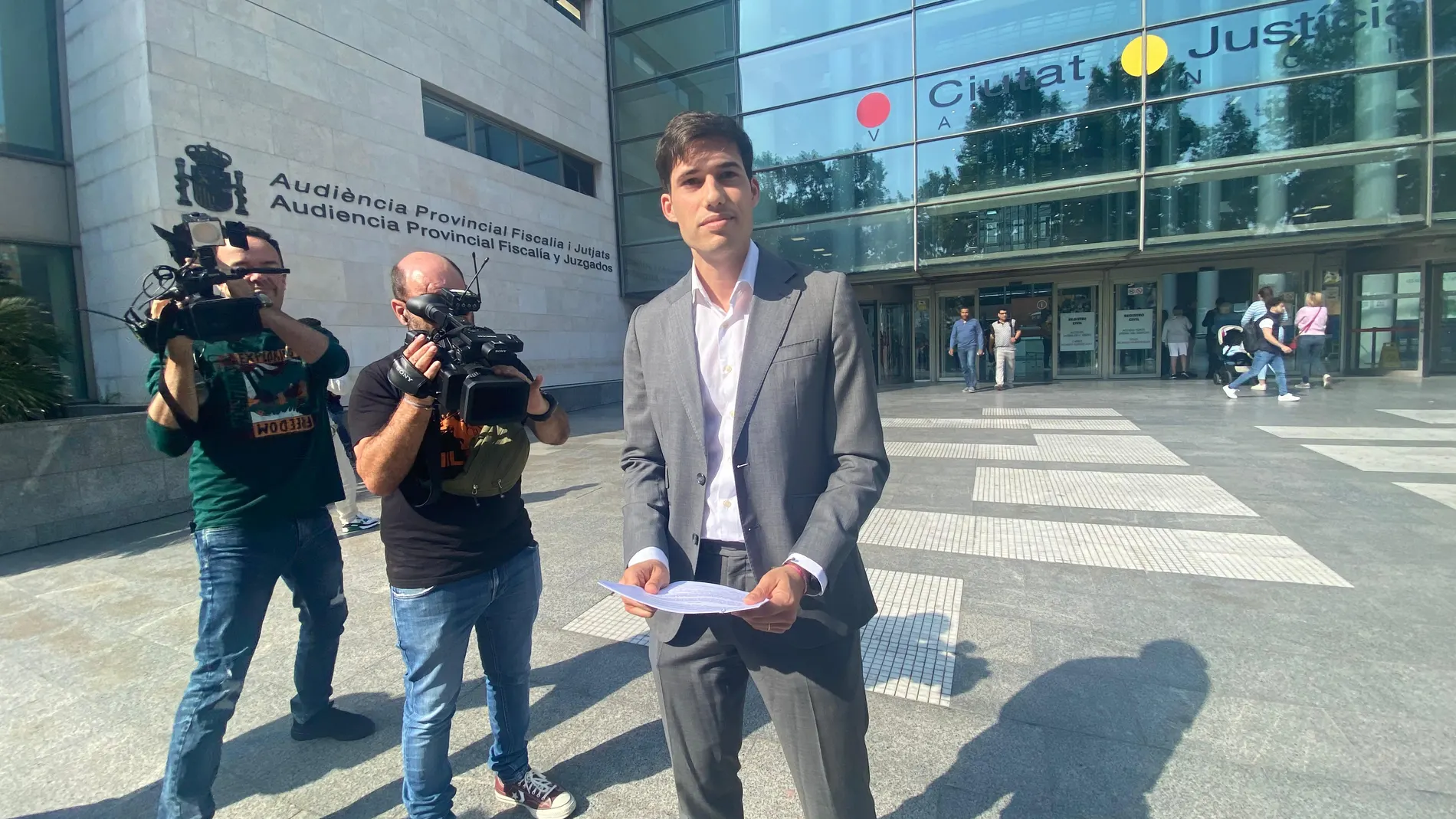 El PSPV amplía la denuncia contra la edil de Vox de Valencia por delito de odio