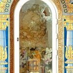 Daños ocasionados en la hornacina y en la Virgen del Carmen de Rincón de la Victoria.