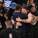 Doncic celebra la victoria ante los Timberwolves