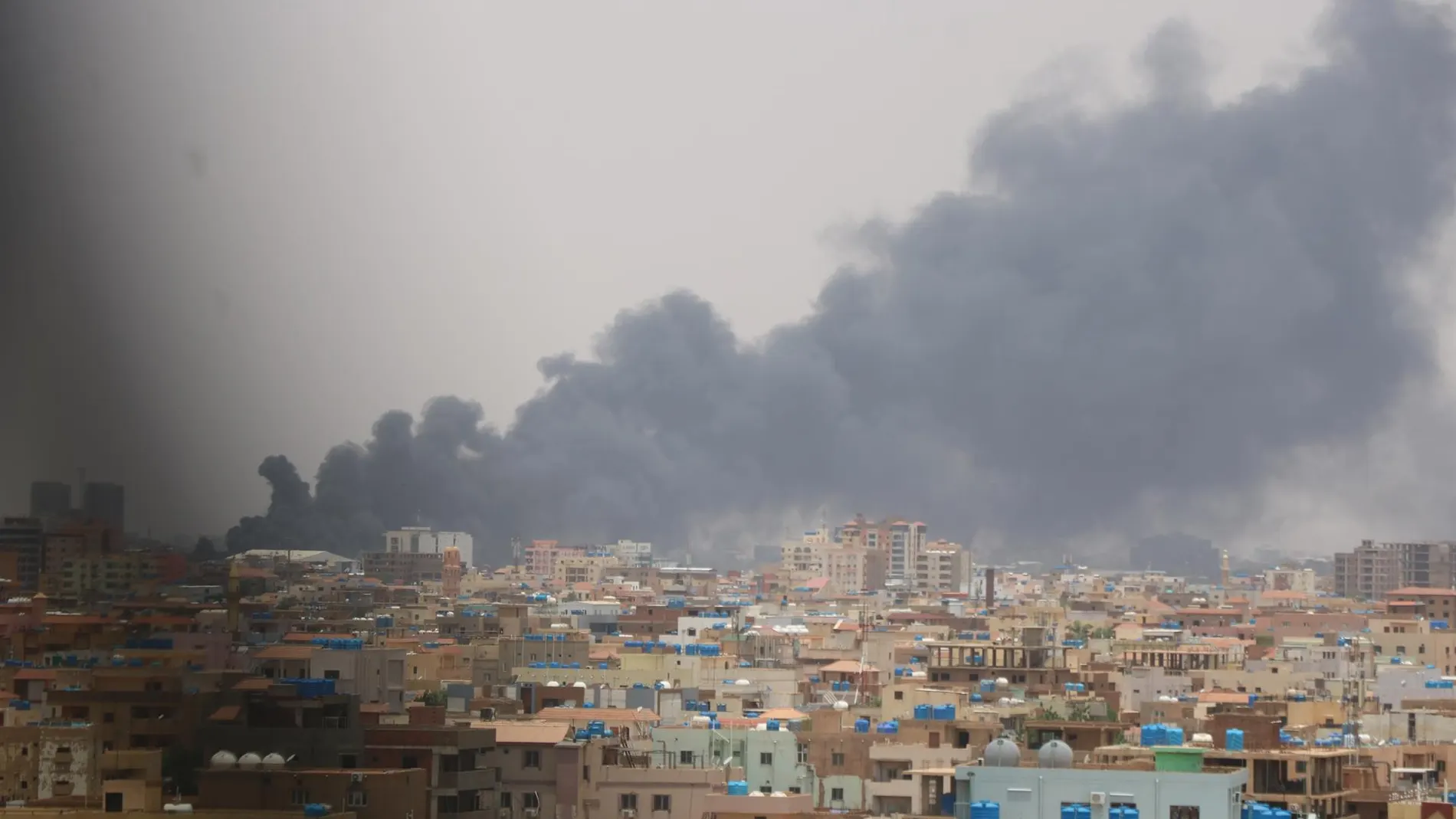 Militares sudaneses viajan a Moscú para conceder a Rusia una posición en el mar Rojo a cambio de armas