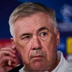 El técnico del Real Madrid, Carlo Ancelotti, durante la rueda de prenda que ha ofrecido este lunes en el que e