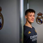 Entrevista con Arda Güler durante el Open Media Day posterior al entrenamiento de los jugadores Del Real Madri