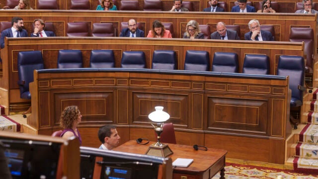 Bancos vacios en el Congreso de los Diputados. David Jar