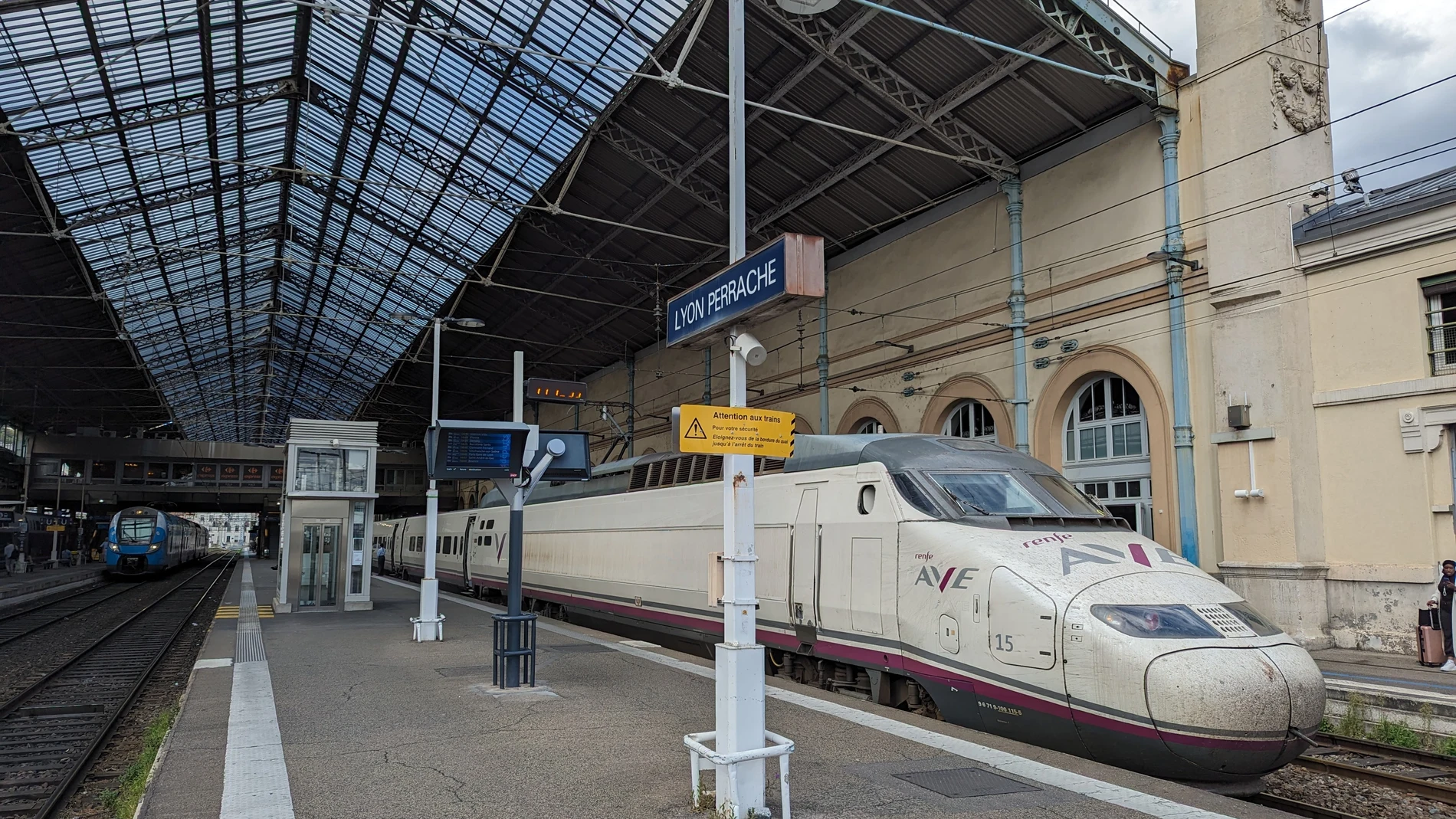 Tren de Renfe en Lyon RENFE 28/05/2024