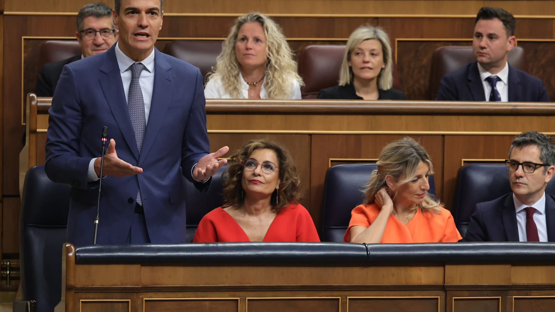 El presidente del Gobierno, Pedro Sánchez, interviene durante la sesión de control al Gobierno, en el Congreso de los Diputados, a 29 de mayo de 2024, en Madrid (España). Durante la sesión de control, la última antes de las elecciones europeas del próximo 9 de junio, el PP ha querido aprovechar la sesión de control para visibilizar la visibilizar ‘la debilidad del Gobierno’, tras las discrepancias entre el PSOE y Sumar con el resto de sus aliados parlamentarios. También se han tratado otros t...