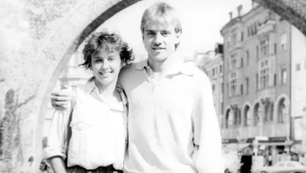 Hansi Flick, junto a su esposa