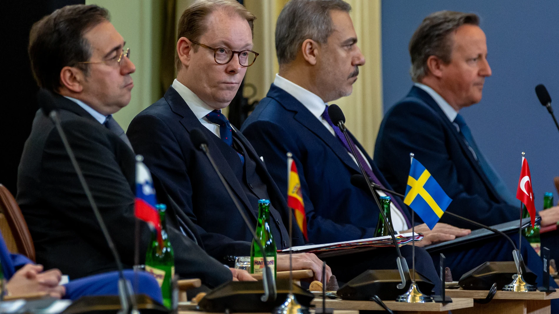 Prague (Czech Republic), 31/05/2024.- (L-R) Spain's Foreign Minister Jose Manuel Albares Bueno, Sweden's Foreign Minister Tobias Lennart Billstrom, Turkey's Foreign Minister Hakan Fidan, and UK's Secretary of State David Cameron attend the informal NATO Foreign Ministers Meeting at Czernin Palace, in Prague, Czech Republic, 31 May 2024. One of the main topic of the two-day informal meeting of NATO foreign ministers is the search for consensus on the Alliance's next steps in support of Ukraine...