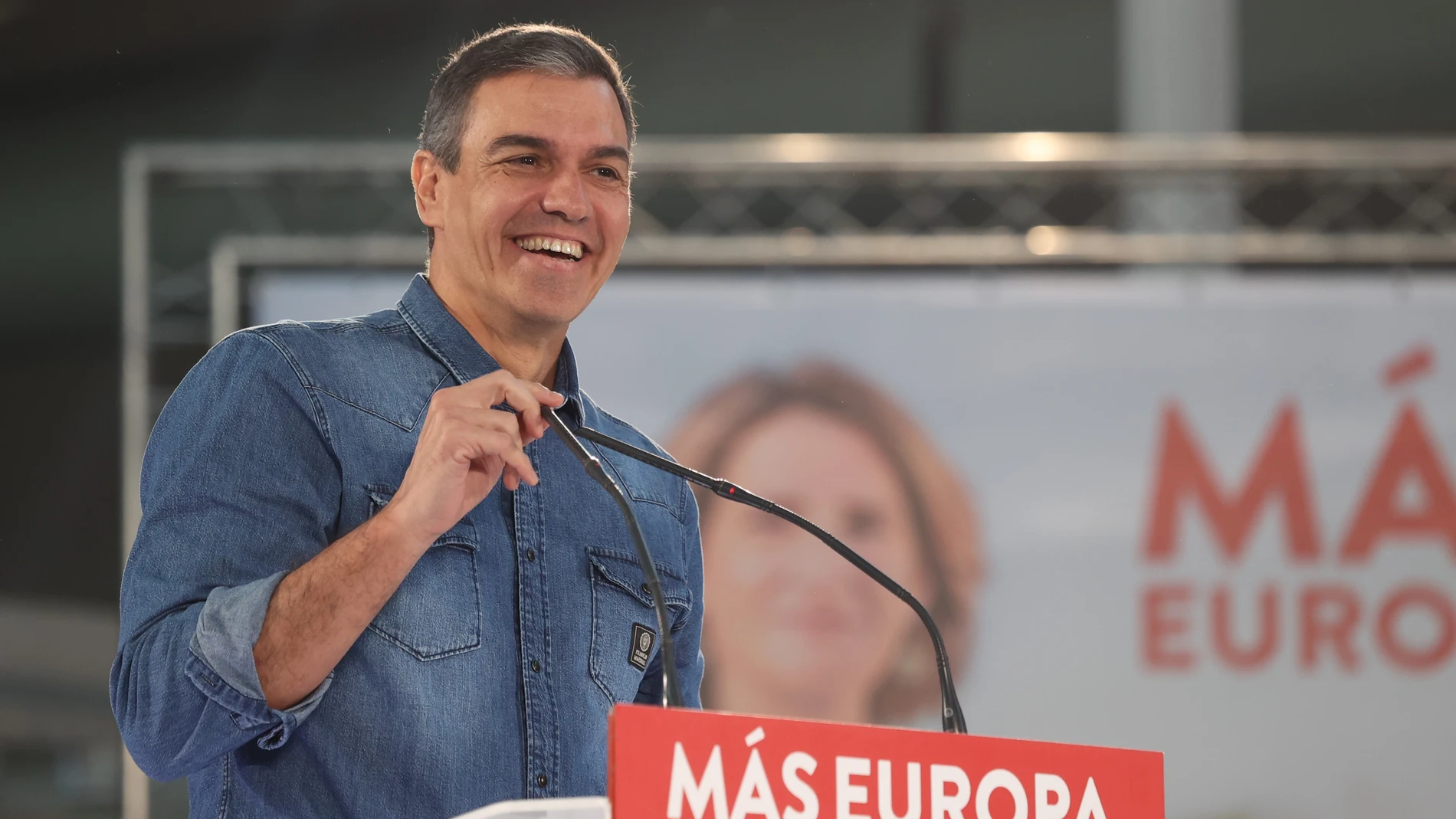 El secretario general y presidente del Gobierno, Pedro Sánchez, interviene durante un acto de campaña del PSOE, en la Feria de Muestras de Valladolid, a 1 de junio de 2024, en Valladolid, Castilla y León (España). Este encuentro se enmarca como parte de los actos de campaña del partido de cara a las próximas elecciones del 9 de junio. 01 JUNIO 2024;ELECCIONES;EUROPEAS;COMICIOS;9J;9 DE JUNIO;CAMPAÑA;PSOE Photogenic/Claudia Alba / Europa Press 01/06/2024