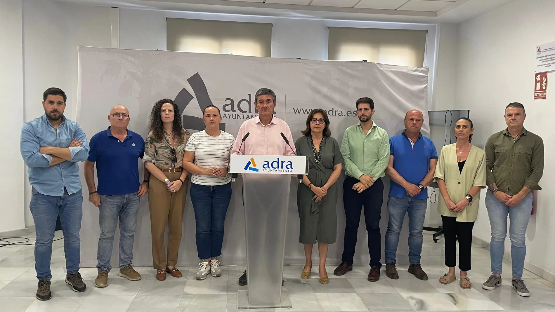 “Solicitamos medios contra las pateras y nos envían un centro de Acogida para Inmigrantes”